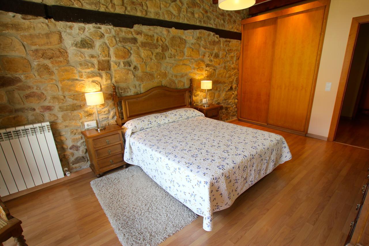 Apartamentos Rurales Pedredo Arenas De Iguna Exterior photo